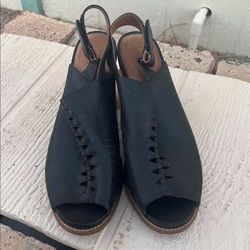 Clarks Briatta Key Slingback Heels Sz 10 Block Heel Leather